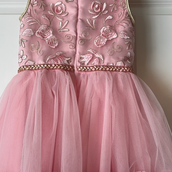 Disney brand Princess Aurora dress. Size 5/6 - Picture 3 of 3